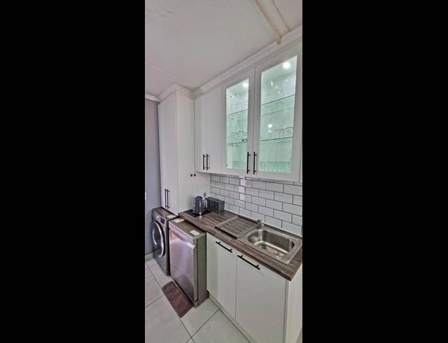 3 BEDROOM TOWNHOUSE FOR SALE IN FLORENTIA